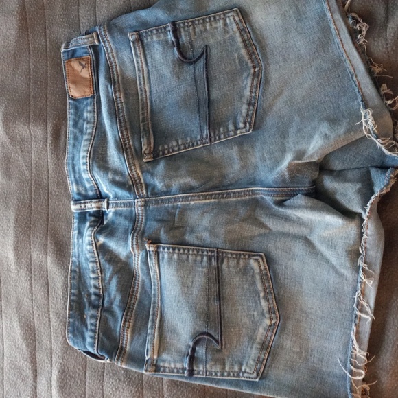 American Eagle 🦅 Jean shorts - Picture 5 of 6